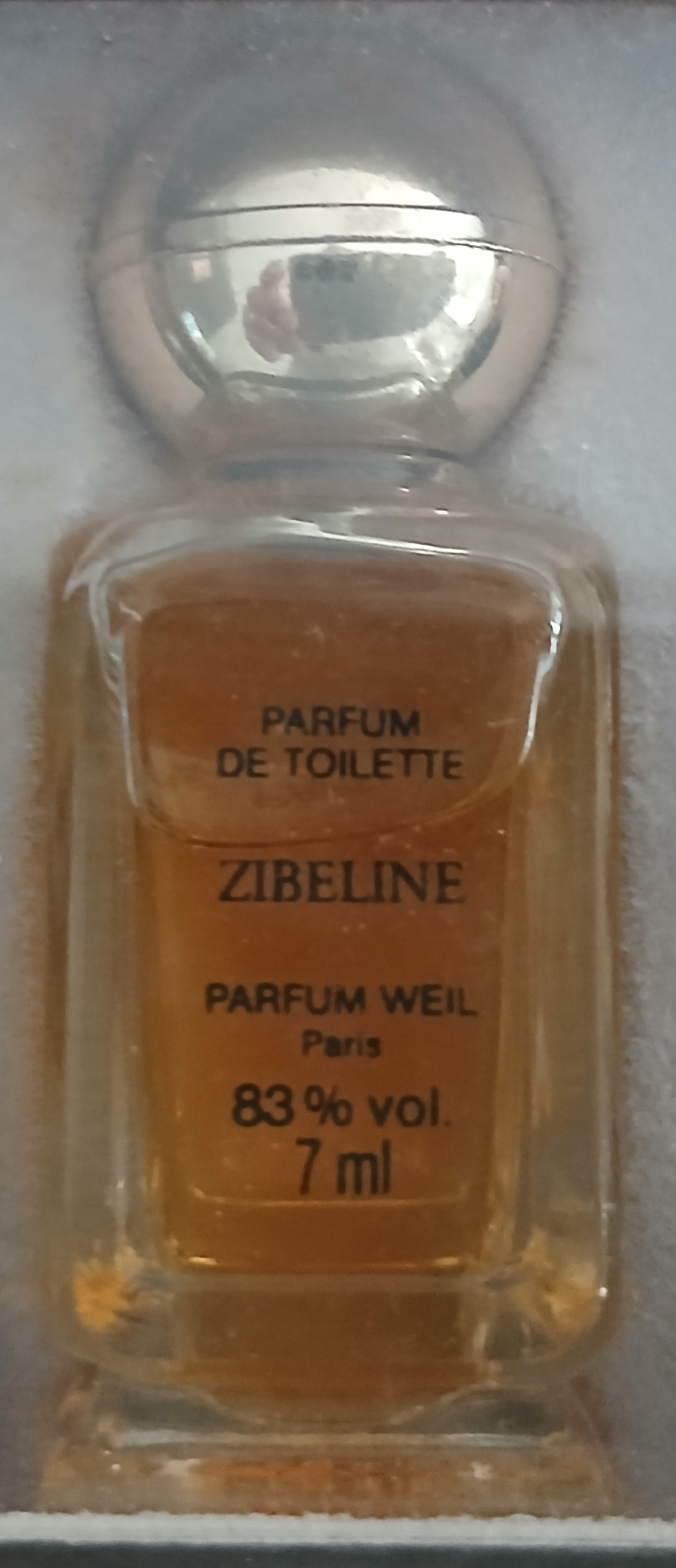 Boîte de mignonettes de parfum Weil – Image 3