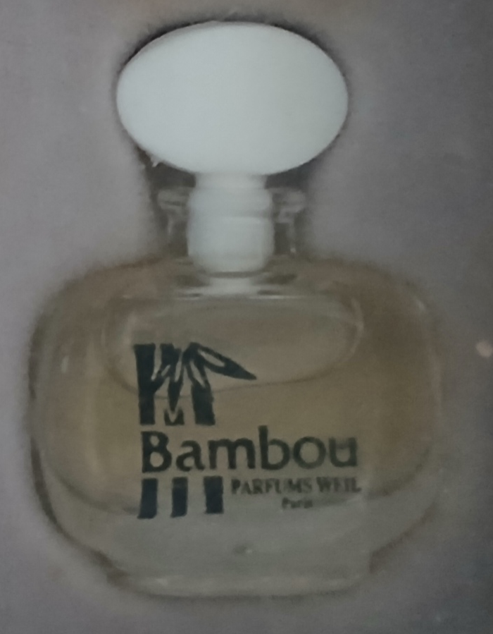 Boîte de mignonettes de parfum Weil – Image 6