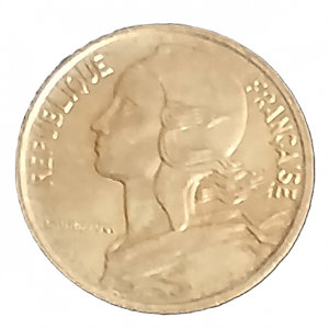 5 centimes type Marianne 1993 col à 4 plis