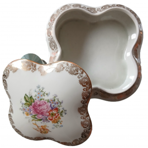 Bonbonnière en porcelaine de Limoges