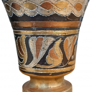 Coupe ou timbale en bronze peint style asiatique