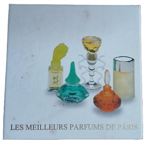 Boîte de mignonettes de parfum « Les meilleurs parfums de Paris »