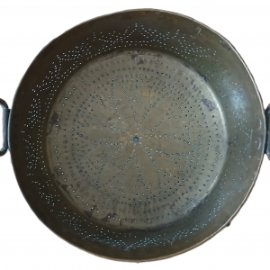 Ancienne passoire en cuivre