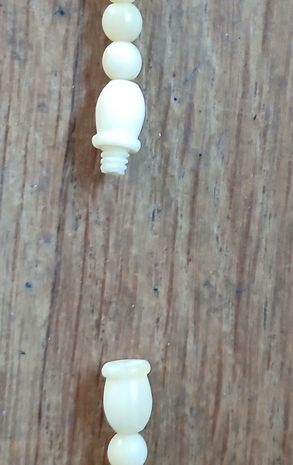 Petit collier de perles très ancien – Image 2