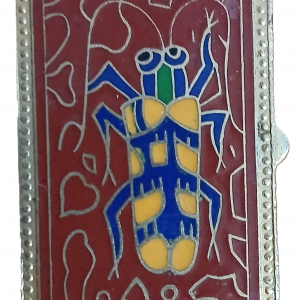 Pilulier en faïence et laiton