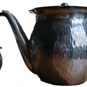 Théière ancienne en rotin et métal argenté et son petit pot