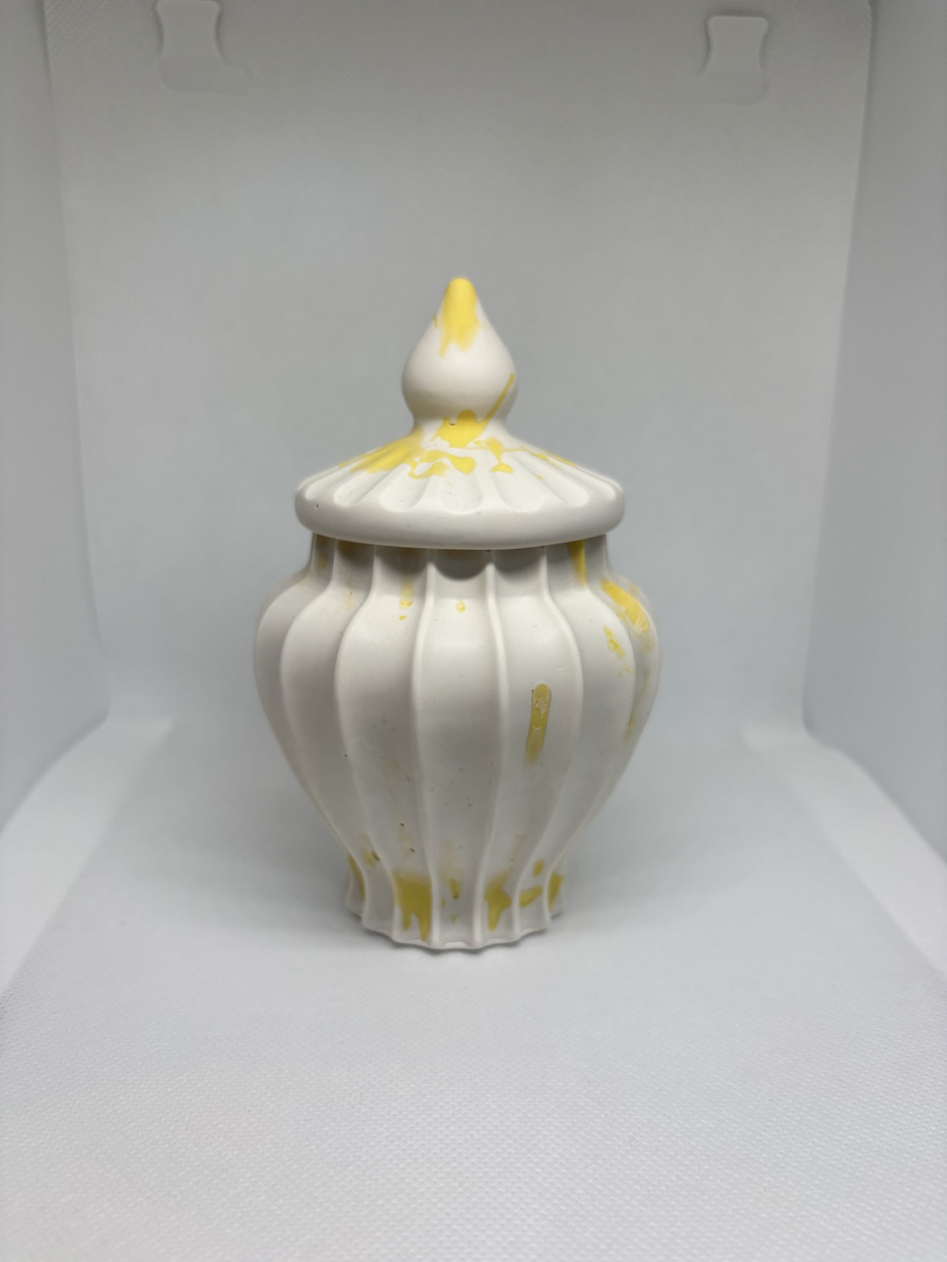 Pot pour cotons tiges en jesmonite