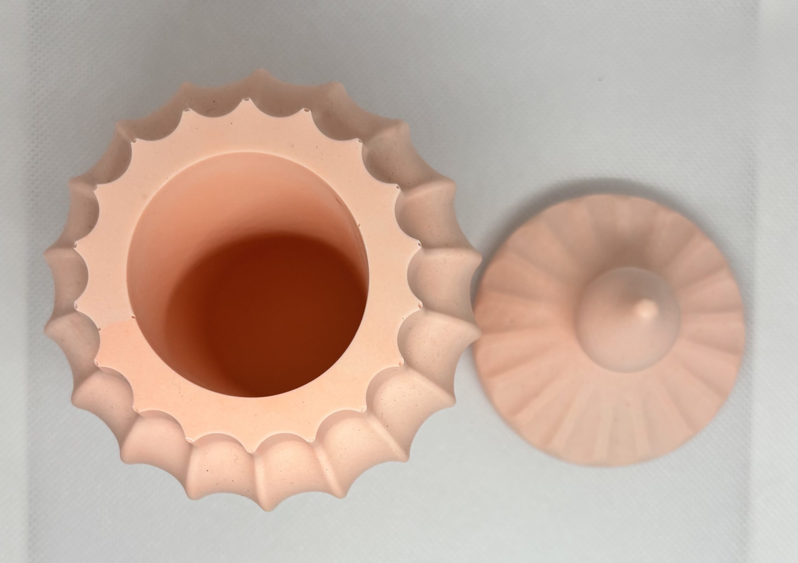 Pot pour cotons tiges en jesmonite – Image 3