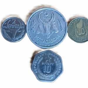 Lot pièces de monnaie Madagascar
